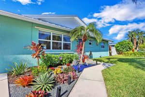 1837 SE Monroe Street, Stuart, FL 34997 Sold 12/29/22