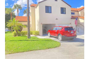 18  Via De Casas Sur    101, Boynton Beach, FL 33426 Sold 05/04/23