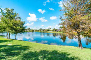 5011  Magnolia Bay Circle, Palm Beach Gardens, FL 33418 Sold 03/03/23