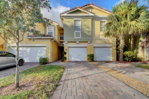 935  Pipers Cay Drive, West Palm Beach, FL 33415 Sold 12/16/22