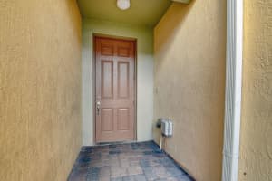 935  Pipers Cay Drive, West Palm Beach, FL 33415 Sold 12/16/22