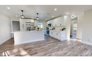 1016 NW 8th St, Boynton Beach, FL 33426, Sold 01/11/23