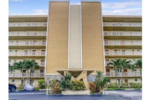 319 NE 14th Avenue   704, Hallandale Beach, FL 33009 Sold 08/25/23