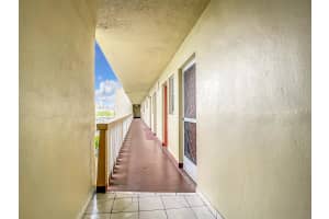 319 NE 14th Avenue   704, Hallandale Beach, FL 33009 Sold 08/25/23
