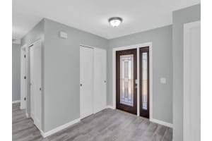 945  4th Lane, Vero Beach, FL 32962 Sold 11/29/22