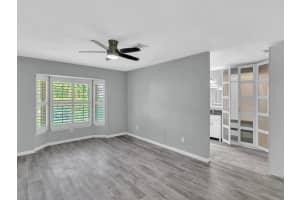 945  4th Lane, Vero Beach, FL 32962 Sold 11/29/22