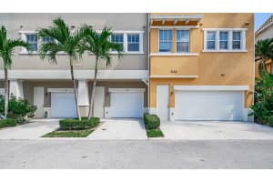 840  Marina Del Ray Lane   2, West Palm Beach, FL 33401 Sold 02/17/23