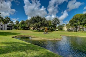 3388 Lucerne Park Dr, Greenacres, FL 33467, Sold 12/13/22