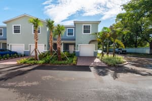 1285  Crystal Way   104, Delray Beach, FL 33444 Sold 04/13/23