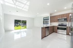 1285  Crystal Way   104, Delray Beach, FL 33444 Sold 04/13/23