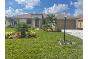 442 SW Vista Lake Dr, Port St. Lucie, FL 34953, Sold 01/27/23
