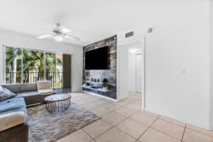 4021  San Marino 207 Boulevard   207, West Palm Beach, FL 33409 Sold 02/14/23
