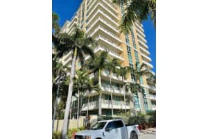 700 E Boynton Beach Blvd, Boynton Beach, FL 33435, Sold 01/27/23