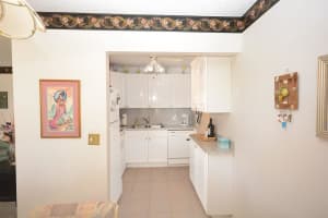 200  Village Green Circle   208, Palm Springs, FL 33461 Sold 01/30/23