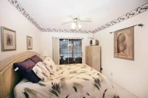 200  Village Green Circle   208, Palm Springs, FL 33461 Sold 01/30/23