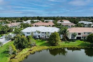 2035  Chelsea Place, Palm Beach Gardens, FL 33418 Sold 05/25/23