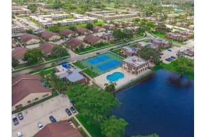 243  Springdale Circle, Palm Springs, FL 33461 Sold 12/15/22