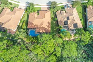 2592 NW Crystal Lake Drive, Jensen Beach, FL 34957 Sold 04/03/23