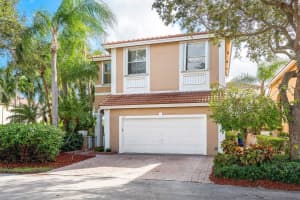 1110  Oysterwood Street, Hollywood, FL 33019 Sold 01/12/23