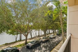 2905 S Greenleaf Cir, Boynton Beach, FL 33426, Sold 02/03/23