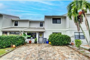 5274 Jog Ln, Delray Beach, FL 33484, Sold 02/13/23
