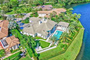 286 Locha Dr, Jupiter, FL 33458, Sold 01/27/23