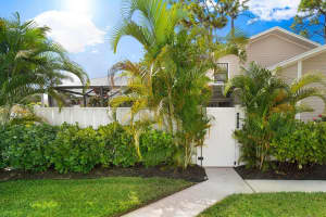 903 Summerwinds Ln, Jupiter, FL 33458, Sold 12/22/22