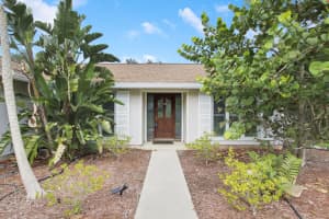 5895  Sundance Court, Jupiter, FL 33458 Sold 01/03/23