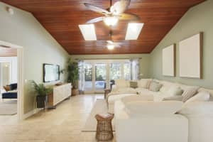 5895  Sundance Court, Jupiter, FL 33458 Sold 01/03/23