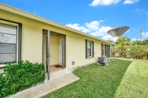 237 SE 1st Circle   10-B, Boynton Beach, FL 33435 Sold 04/07/23