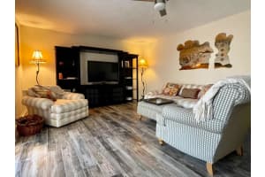 812 NW 10th Terrace   812, Stuart, FL 34994 Sold 12/28/22