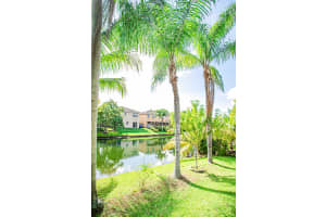 7364  Viscaya Circle, Margate, FL 33063 Sold 12/19/22