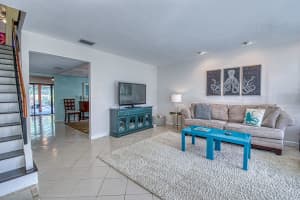 1056  Raintree Drive, Palm Beach Gardens, FL 33410 Sold 12/16/22