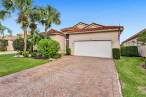 5280 Glenville Dr, Boynton Beach, FL 33437, Sold 01/27/23