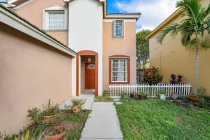 7562 Sierra Ridge Ln, Greenacres, FL 33463, Sold 12/28/22