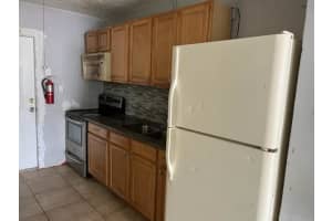 2643 SE 10th St, Pompano Beach, FL 33062, Sold 12/09/22