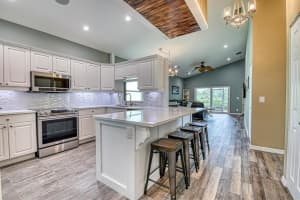 10619 SE Rosemarie Ct, Hobe Sound, FL 33455, Sold 04/06/23