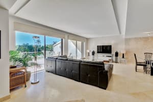 3974 N Ocean Drive   4, Riviera Beach, FL 33404 Sold 12/05/23