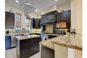 65 NE 4th Avenue   E, Boynton Beach, FL 33483 Sold 04/07/23