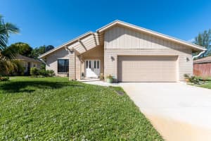 903  Ryanwood Drive, West Palm Beach, FL 33413 Sold 12/23/22