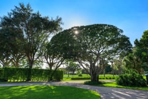 41  Country Road, Village Of Golf, FL 33436 Sold 03/21/23