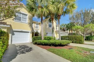 1062  Pinewood Lake Court, Green Acres, FL 33415 Sold 12/08/22