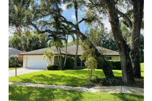 117 40th Ct, Vero Beach, FL 32968, Sold 12/09/22