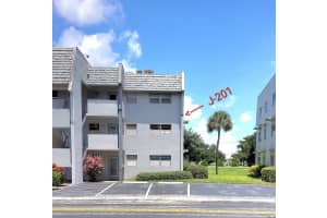 7797 Golf Cir Dr, Margate, FL 33063, Sold 03/01/23