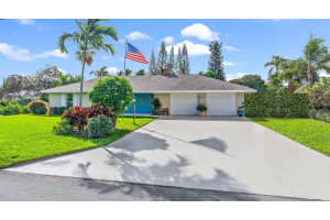 9272 SE Duncan Street, Hobe Sound, FL 33455 Sold 01/20/23