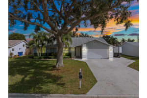 126  Swan Parkway  E, Royal Palm Beach, FL 33411 Sold 01/10/23