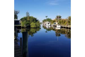 2475 SW Hideaway Lane, Stuart, FL 34994 Sold 02/03/23