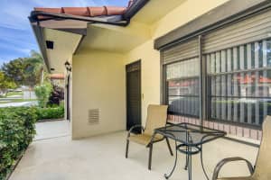 36  Bethesda Park Circle, Boynton Beach, FL 33435 Sold 12/12/22