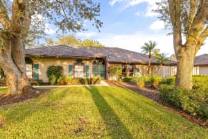 18670  Misty Lake Drive, Jupiter, FL 33458 Sold 04/12/23
