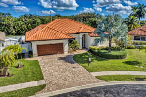 9030  Cypress Hollow Drive, Palm Beach Gardens, FL 33418 Sold 05/26/23
